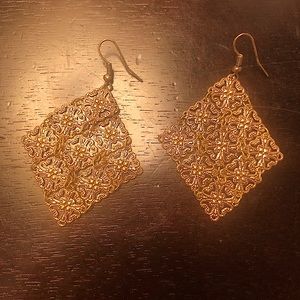 Stella & Dot Gold Earrings